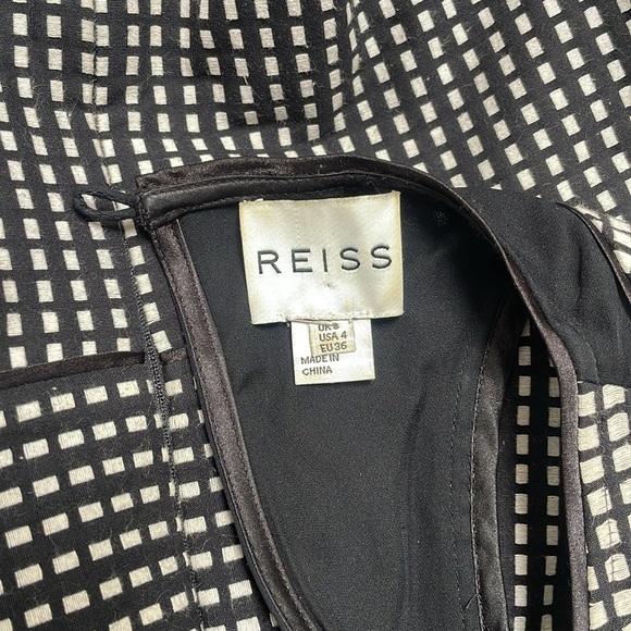Reiss Checked Grid Pattern A Line Fit Flare Dress Black White sleeveless 4 - Picture 9 of 12